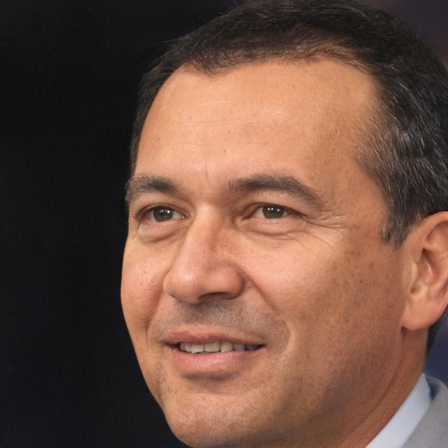 Portrait d'Étienne Dubois, spécialiste financier